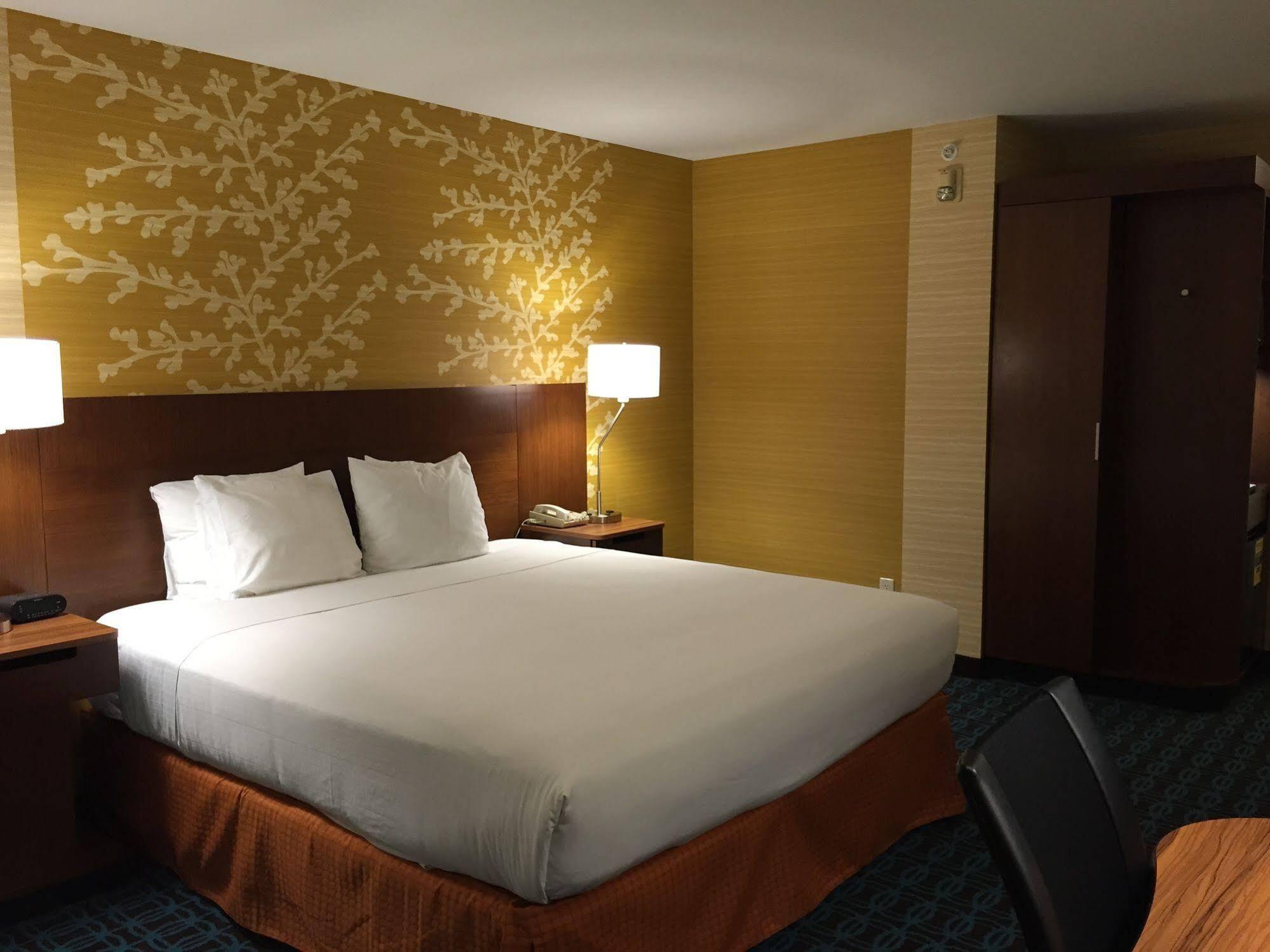 Fairfield Inn & Suites By Marriott Los Angeles Rosemead Exterior photo